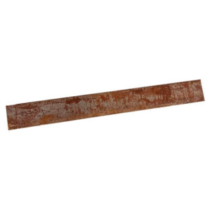 Græskant i råjern H: 14, L: 120 cm.